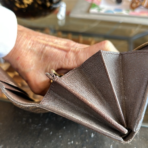 Louis Vuitton Tresor Wallet Damier Ebene - Picture 11 of 16